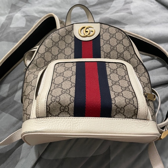 Gucci GG Supreme Backpack - Picture 1 of 4